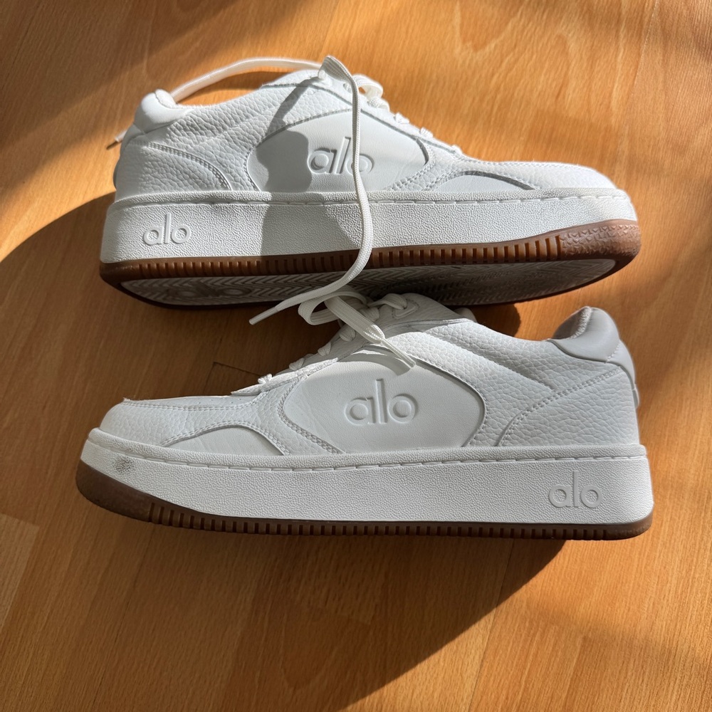 ALO Yoga x 01 Classic Sneakers